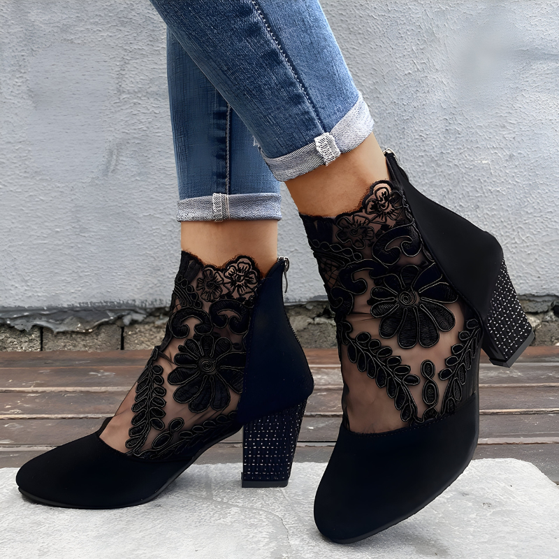 Black / US 5.5 (35)