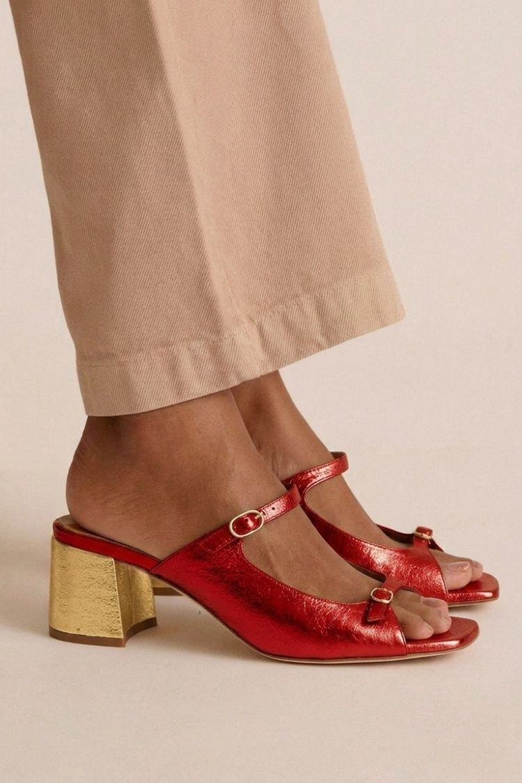 Red / 43