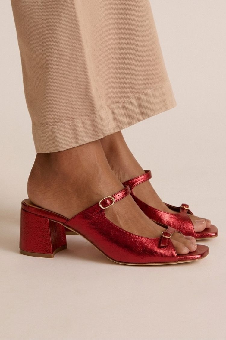 Dark Red / 43