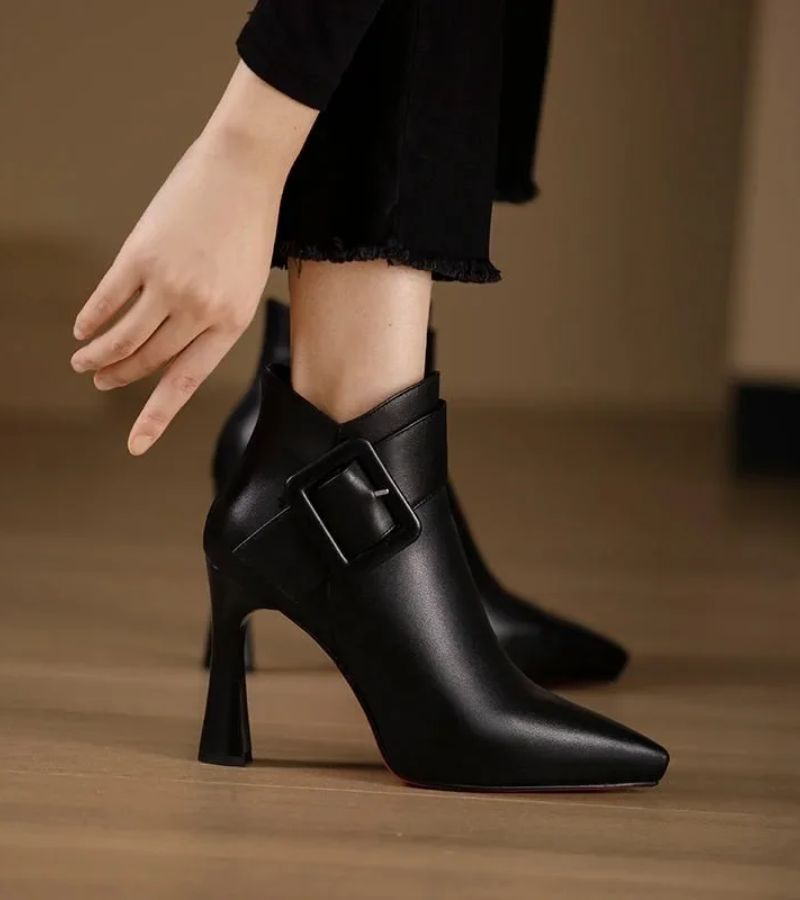 Black / 43
