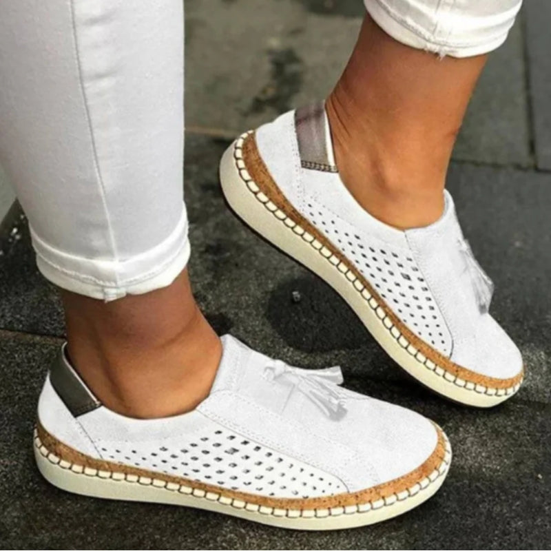 White (Almost sold out!) / US 4 (35)