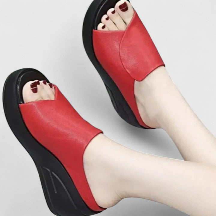 Red / 5 US | 36 EU