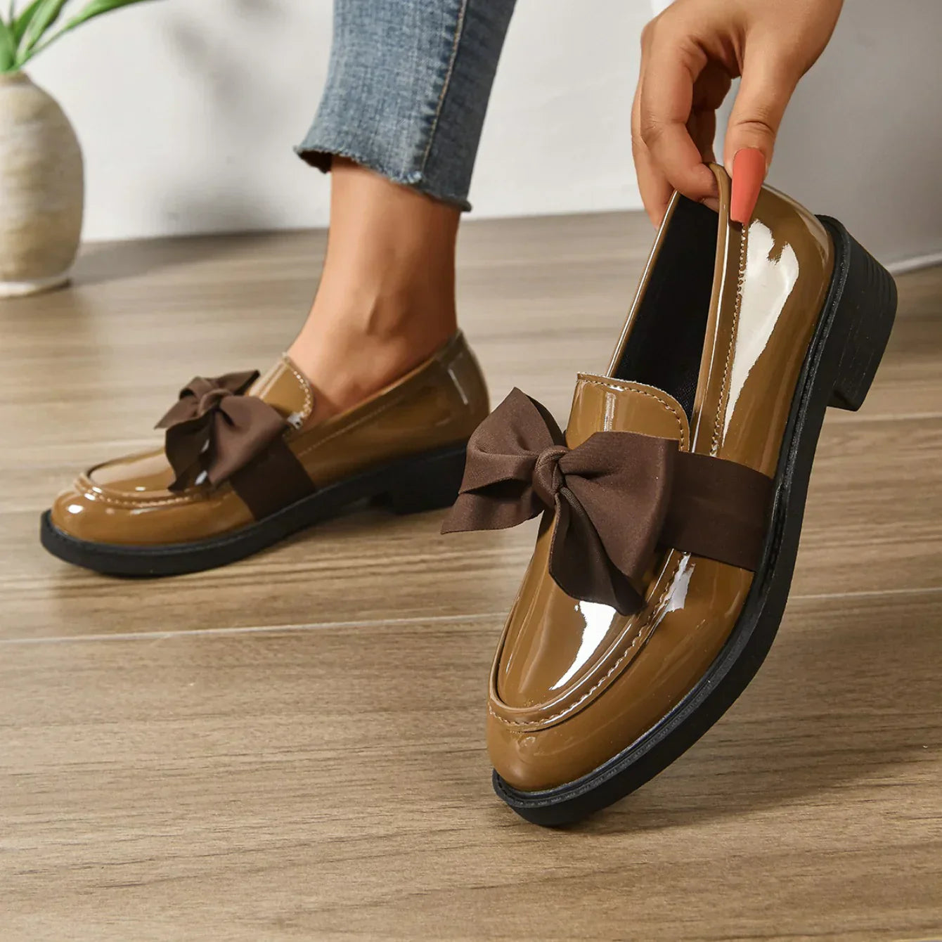 Brown / 11 US | 42 EU