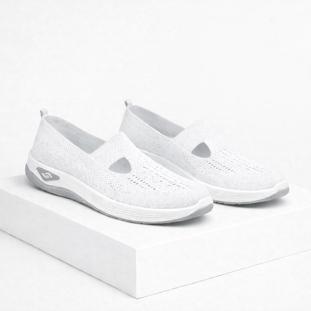 White / 43