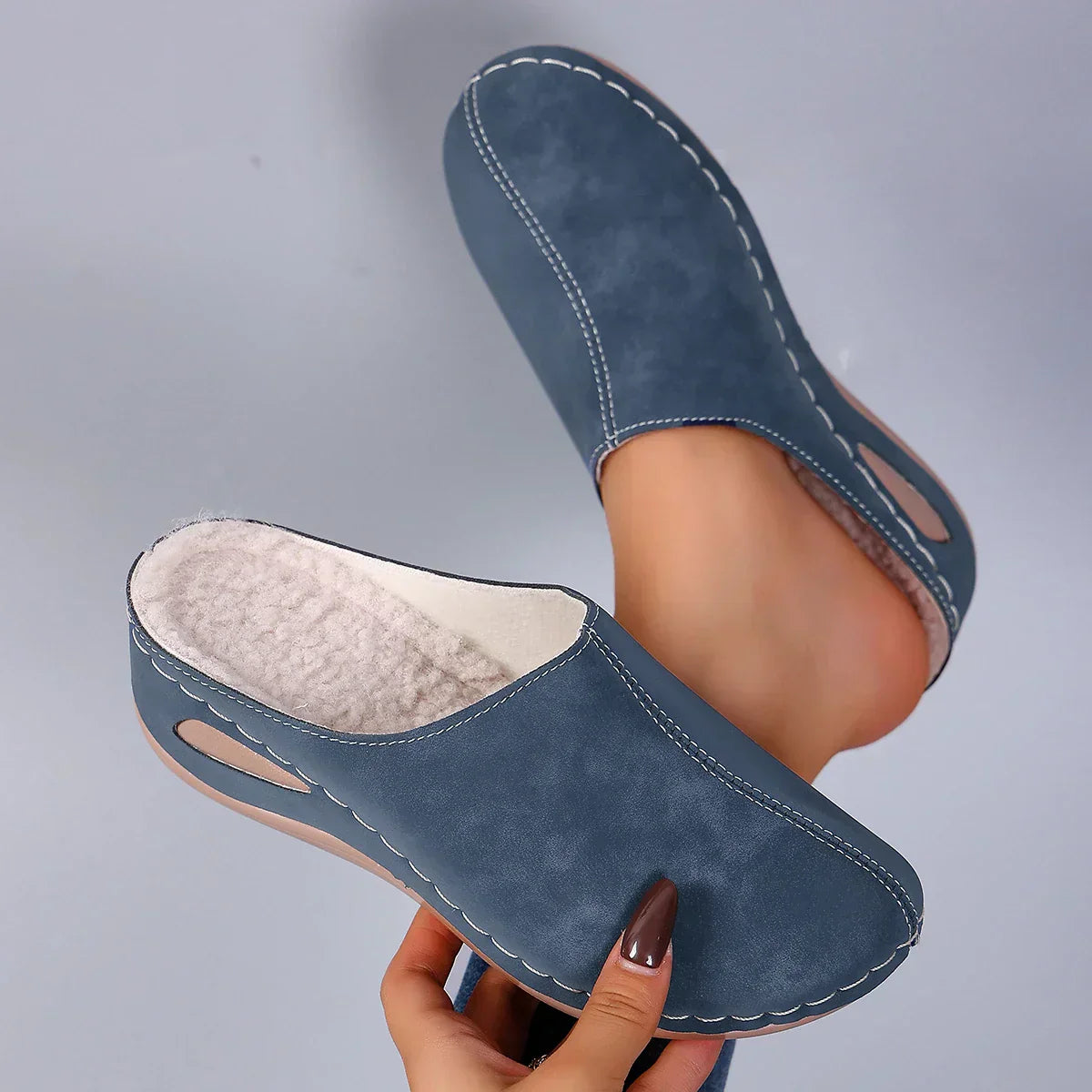 Blue / US 10.5 (43)