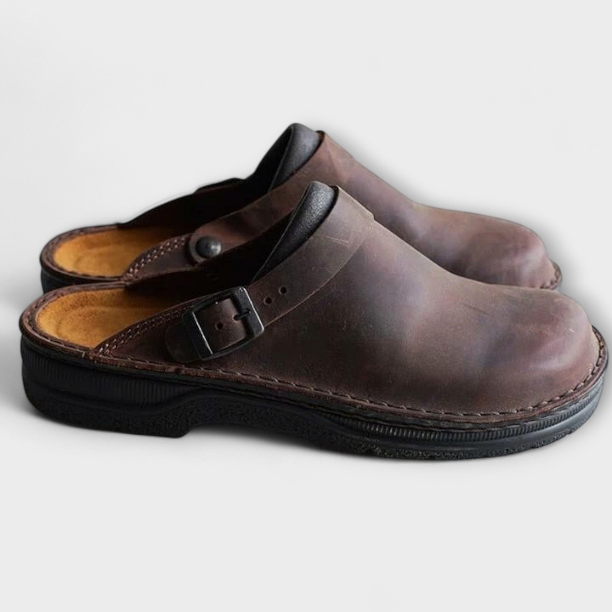 Brown / 7 US | 38 EU