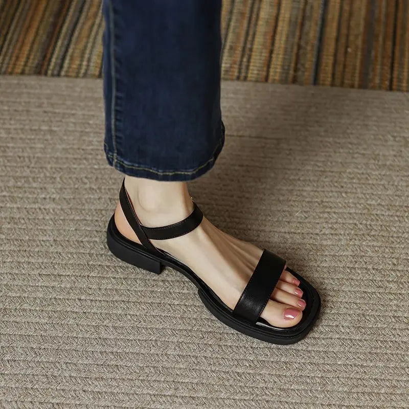Black / 12 US / 43 EU