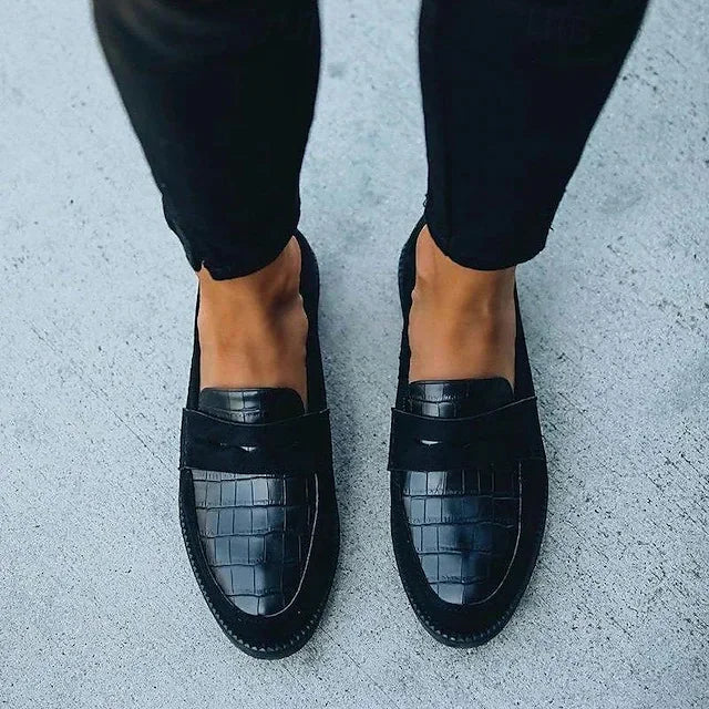 Black / 12 US | 43 EU