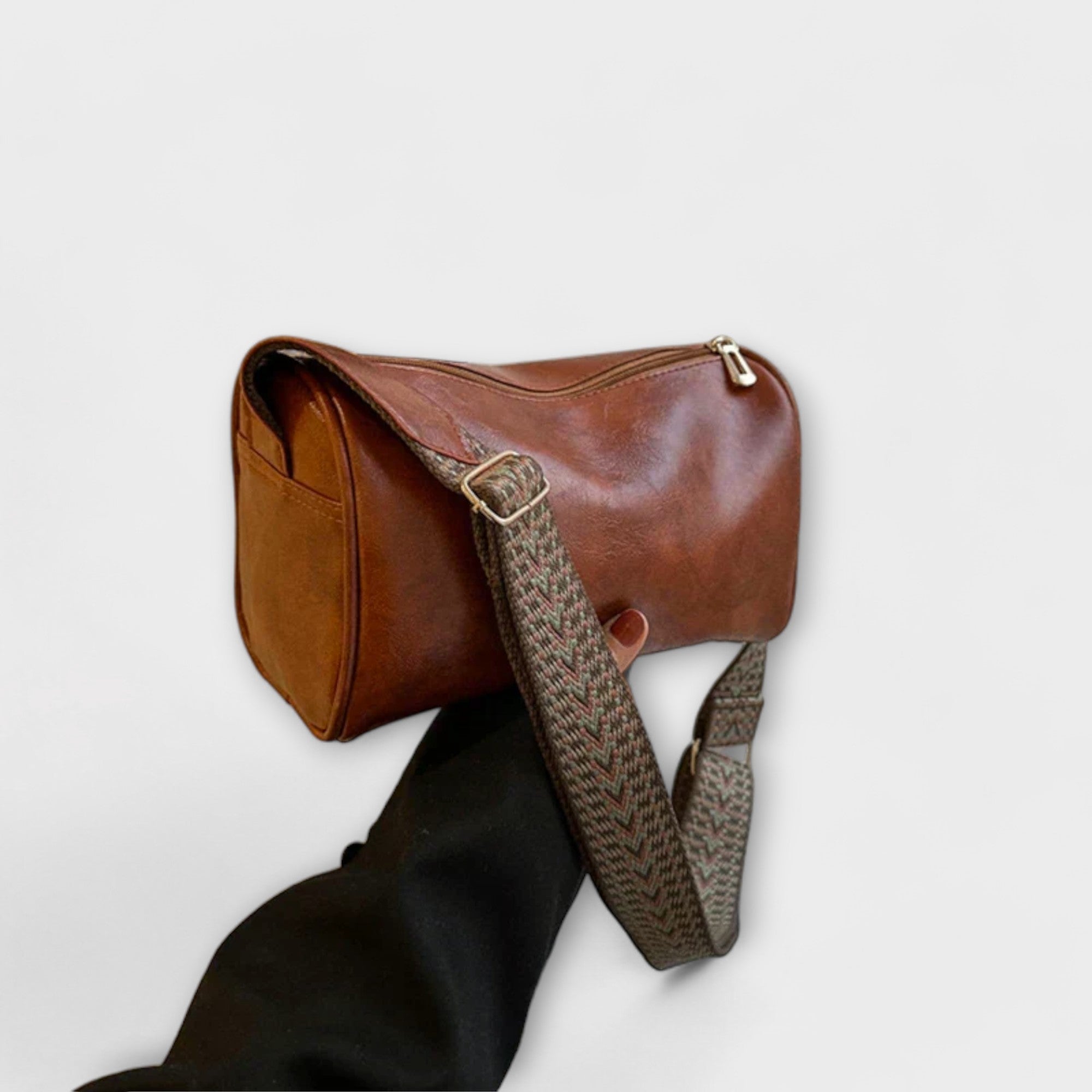 Brown / 24cm x 12cm x 15cm
