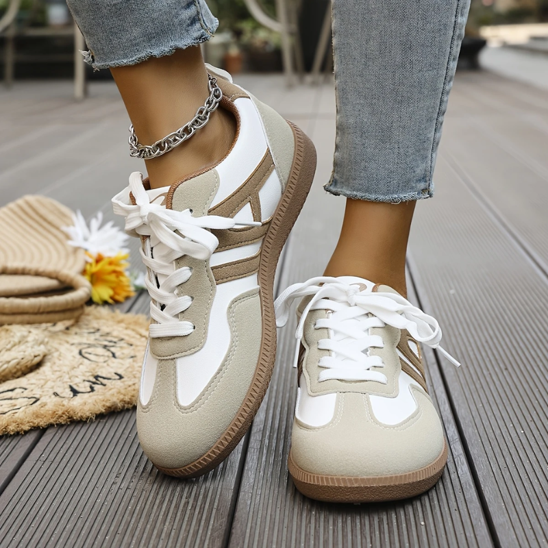 Khaki & White / US 12 (43)