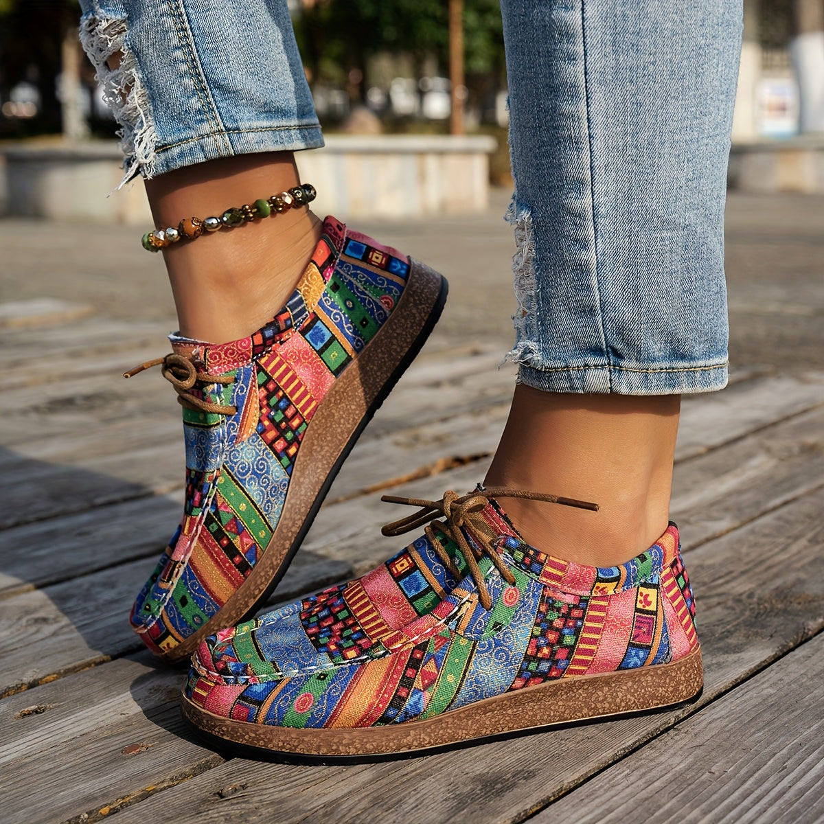 Green / US 10.5 (43)