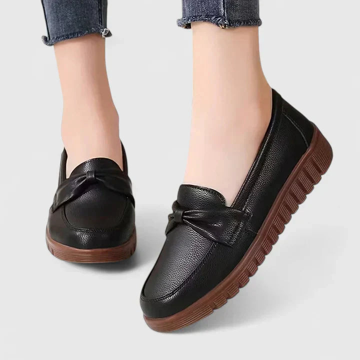 Black / 12 US | 43 EU